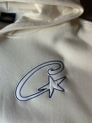 Sudadera Corteiz amarilla con logo