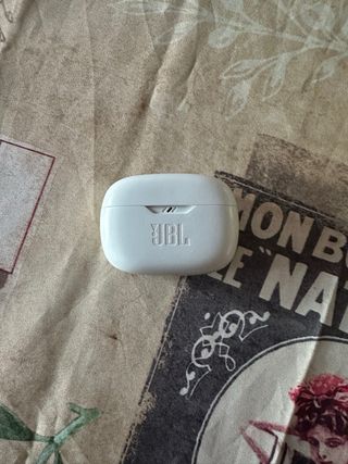 Auriculares JBL Wave Beam Blancos