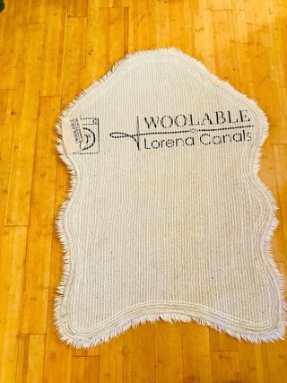 Alfombra de lana blanca como nueva 75x110