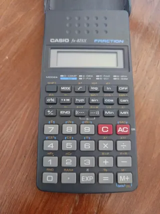 Calculadora Científica Casio fx-82SX
