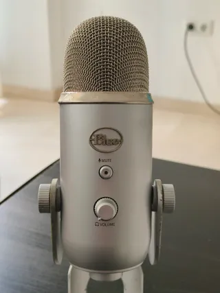 Micrófono USB Blue Yeti Plata