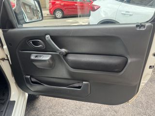 Suzuki Jimny 1.5 DDiS JLX Euro IV Techo Metálico