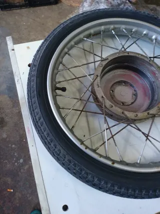 Llanta Vespino LT 16 pulgadas