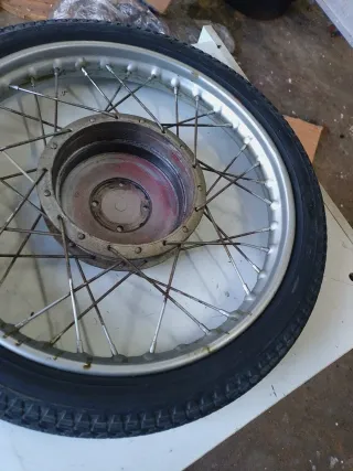 Llanta Vespino LT 16 pulgadas