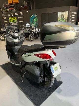 Yamaha XMAX 125