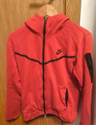 Chaqueta Nike Tech Fleece Roja