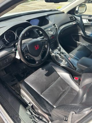 Honda Accord 2.2 I-DTEC LUXURY INNOVA