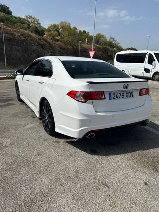 Honda Accord 2.2 I-DTEC LUXURY INNOVA