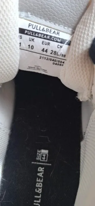 Zapatillas Pull&Bear grises y blancas