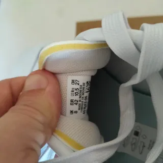 Zapatillas Puma Blancas y Azules