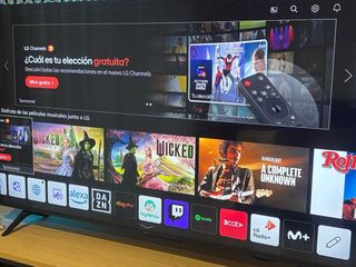 Televisor Negro LG 65 pulgadas