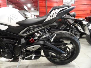 TRIUMPH STREET TRIPLE 765 R