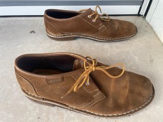 Scarpe Clarks uomo scamosciate marroni