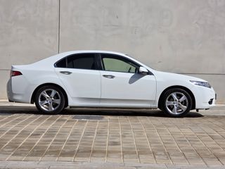 Honda Accord 2.0 i-vtec