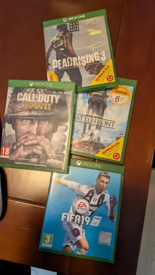 Xbox One S 500GB + 4 Giochi + 2 controller con batteria