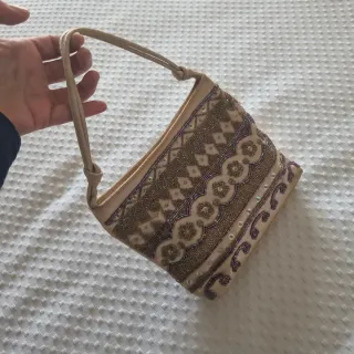 Bolso mano joya