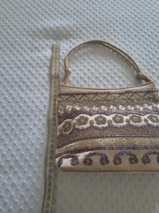 Bolso mano joya