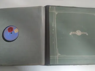 Álbum 12 discos gramófono Casa Santiago