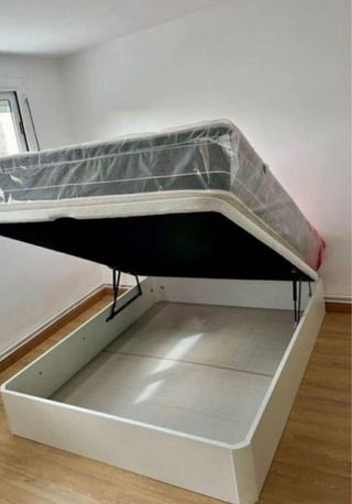 Canapé abatible y colchón