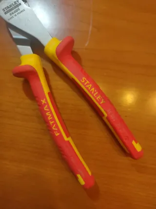 Alicate Corte Electricista Stanley Fatmax