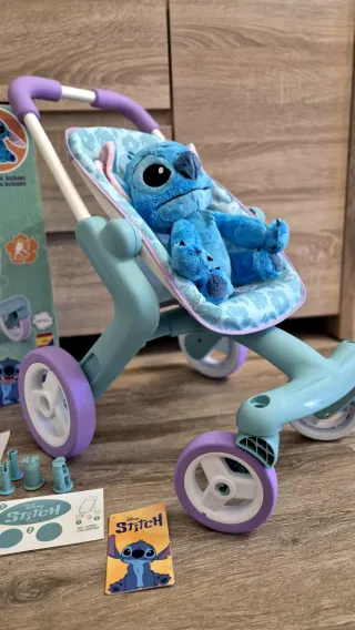 Carrito bebé infantil Stich con peluche