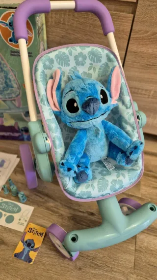 Carrito bebé infantil Stich con peluche