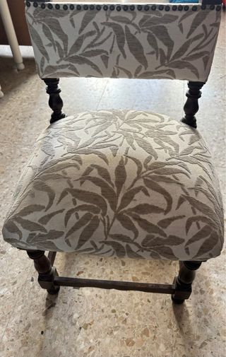 Silla tapizada a mano