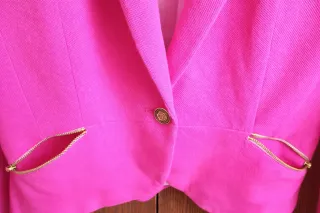 Blazer entallado corto fuzcia Talla S