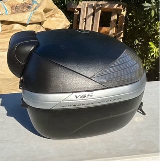 Maleta Givi V46 Monokey + Respaldo + soporte moto