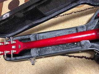 Epiphone SG Standard con custodia rigida