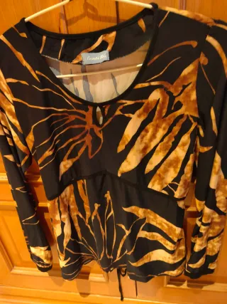 Blusa Santi RG Talla G Hojas Tropicales