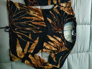 Blusa Santi RG Talla G Hojas Tropicales