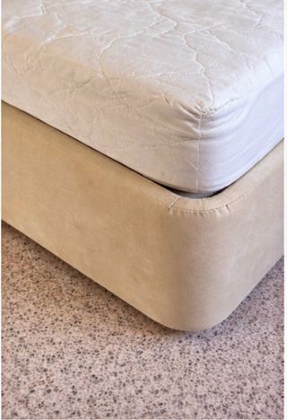 Canapé abatible con colchón y almacenaje