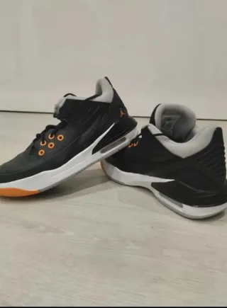 Zapatillas Jordan Air Max Negras Naranja