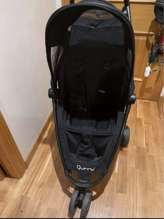 Silla de paseo infantil Quinny negra