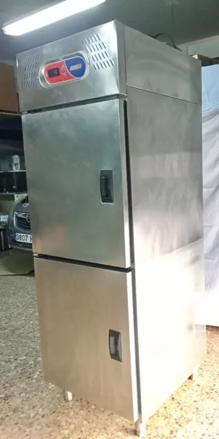 armario de refrigeración industrial MACFRIN.