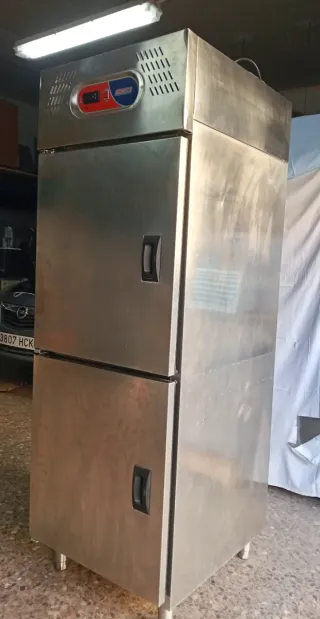 armario de refrigeración industrial MACFRIN.