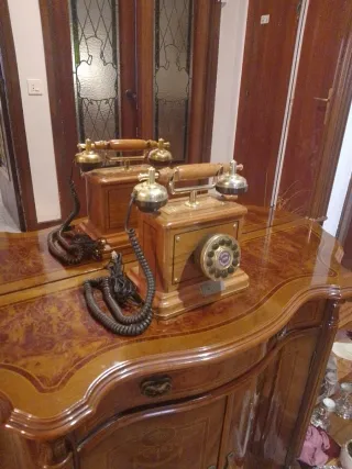 Teléfono antiguo CLASIC madera y latón