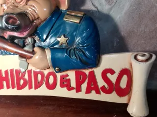 Cartel prohibido el paso