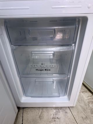 Nevera Hisense combi No Frost