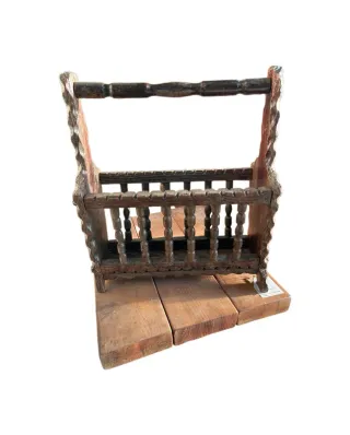 Periódico antiguo de madera