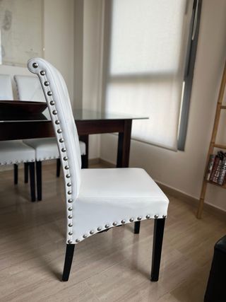Conjunto de Sillas de comedor de piel blancas
