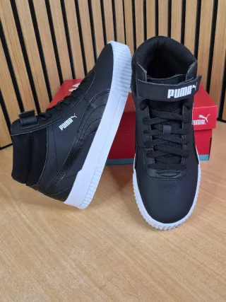 Zapatillas Puma Negras y Blancas
