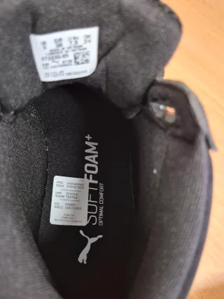 Zapatillas Puma Negras y Blancas