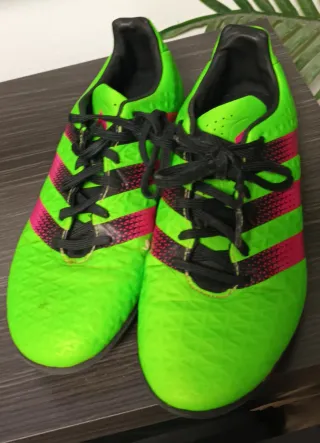 Adidas Fútbol Sala Verde y Rosa