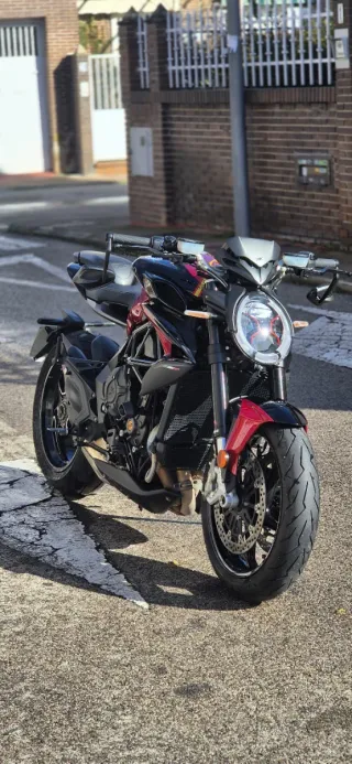 MV Agusta Brutale 800rr