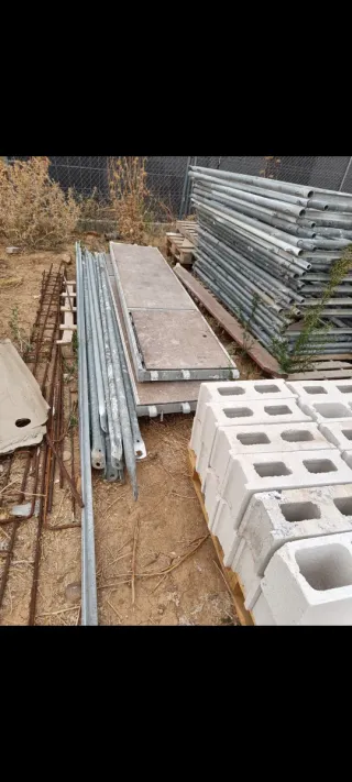 Andamios de construcción metálicos
