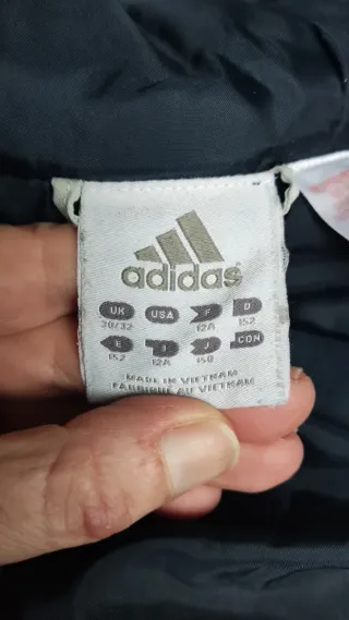 Chaqueta Adidas acolchada blanco y azul