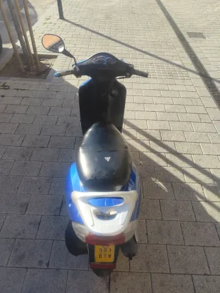 Kymco Vitality Scooter Automática