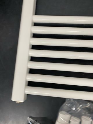 Secador de toallas blanco